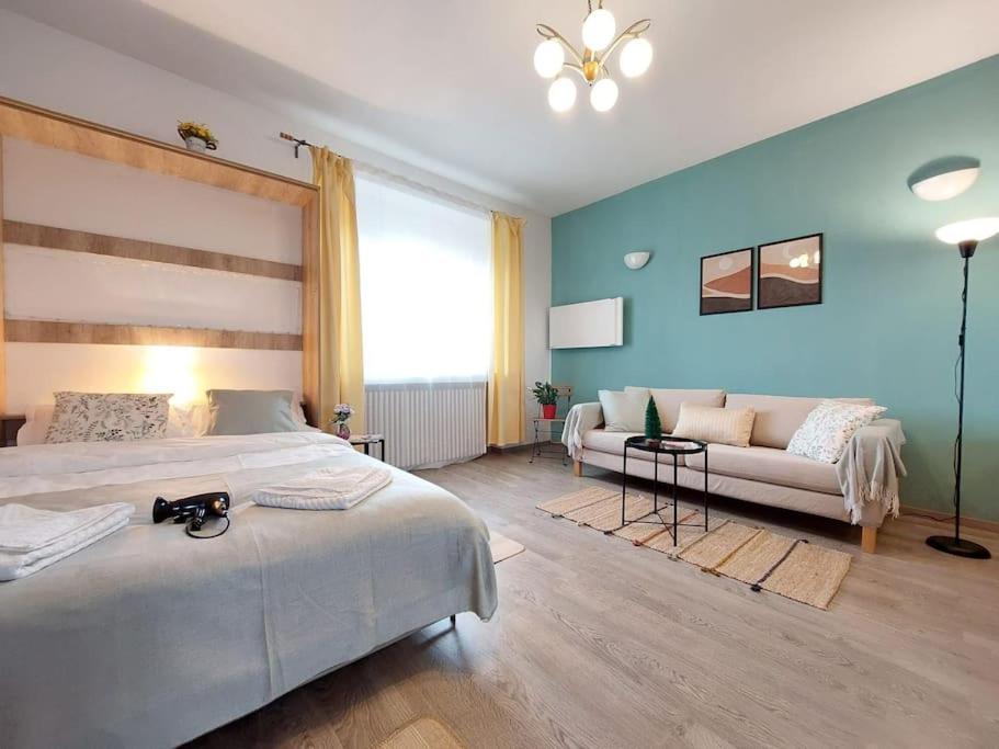 Sweet Dreams Suites Panoramic Studio Zodiac Dorobanti Бухарест Екстер'єр фото